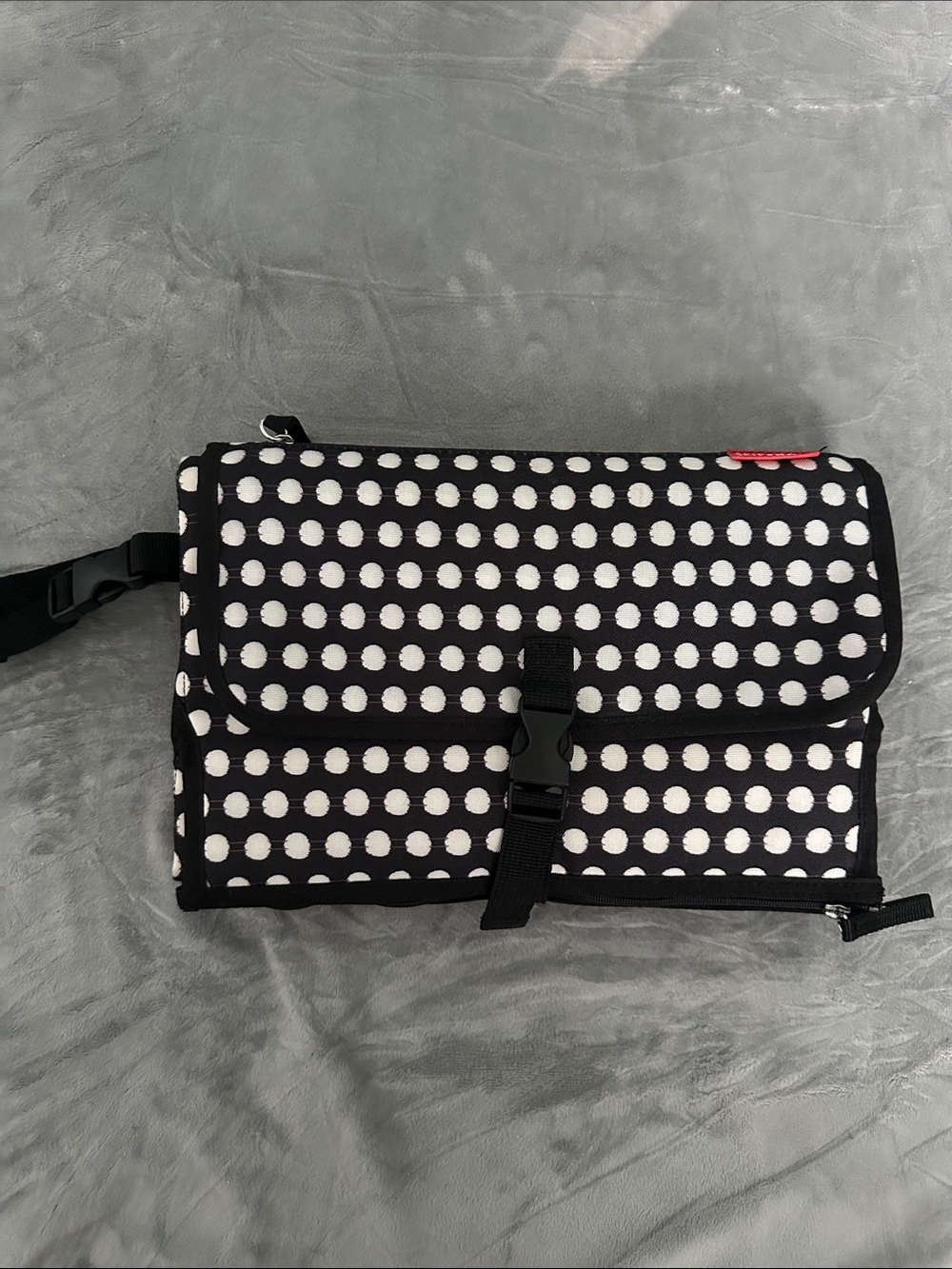 5/$25 Skip hop portable changing station/ organizer